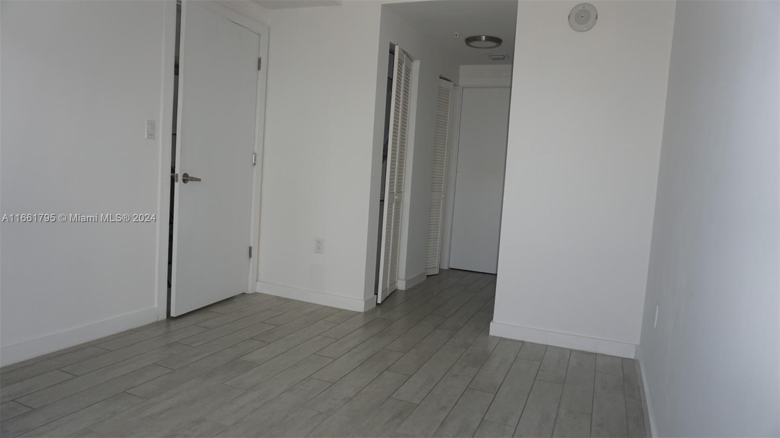 26 EDGEWATER CONDO - Residential Lease