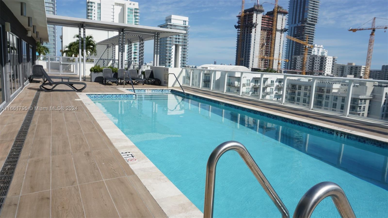 26 EDGEWATER CONDO - Residential Lease