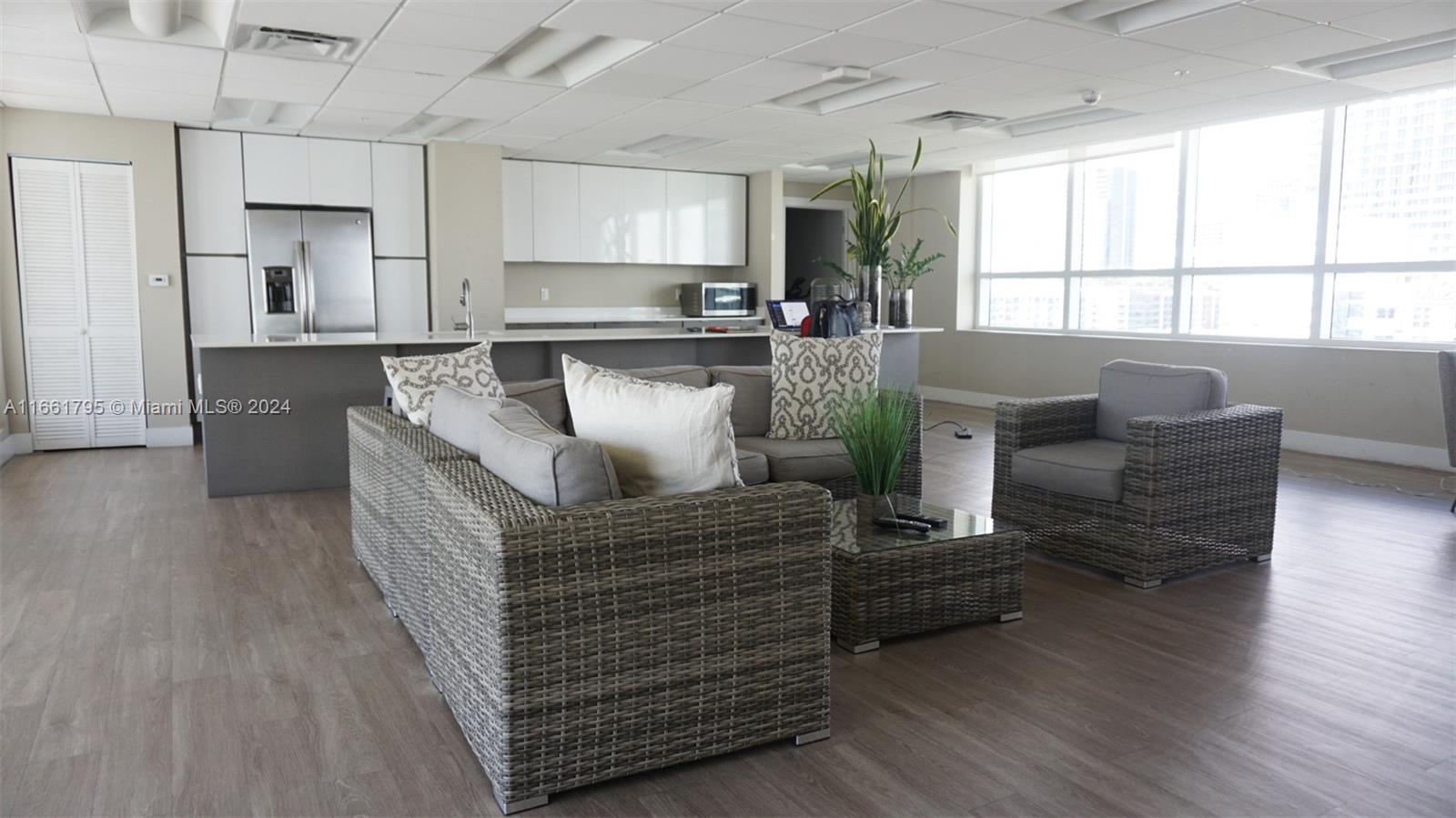 26 EDGEWATER CONDO - Residential Lease