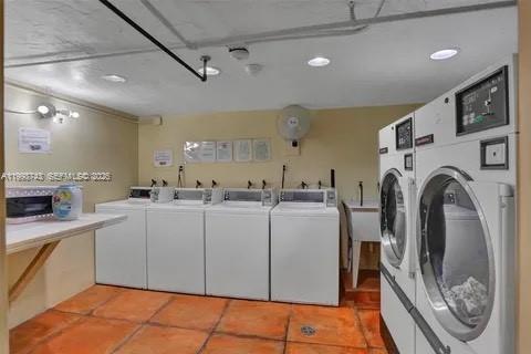 VILLA CAPRI CONDO - Residential Lease