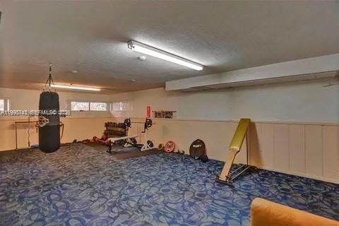 VILLA CAPRI CONDO - Residential Lease