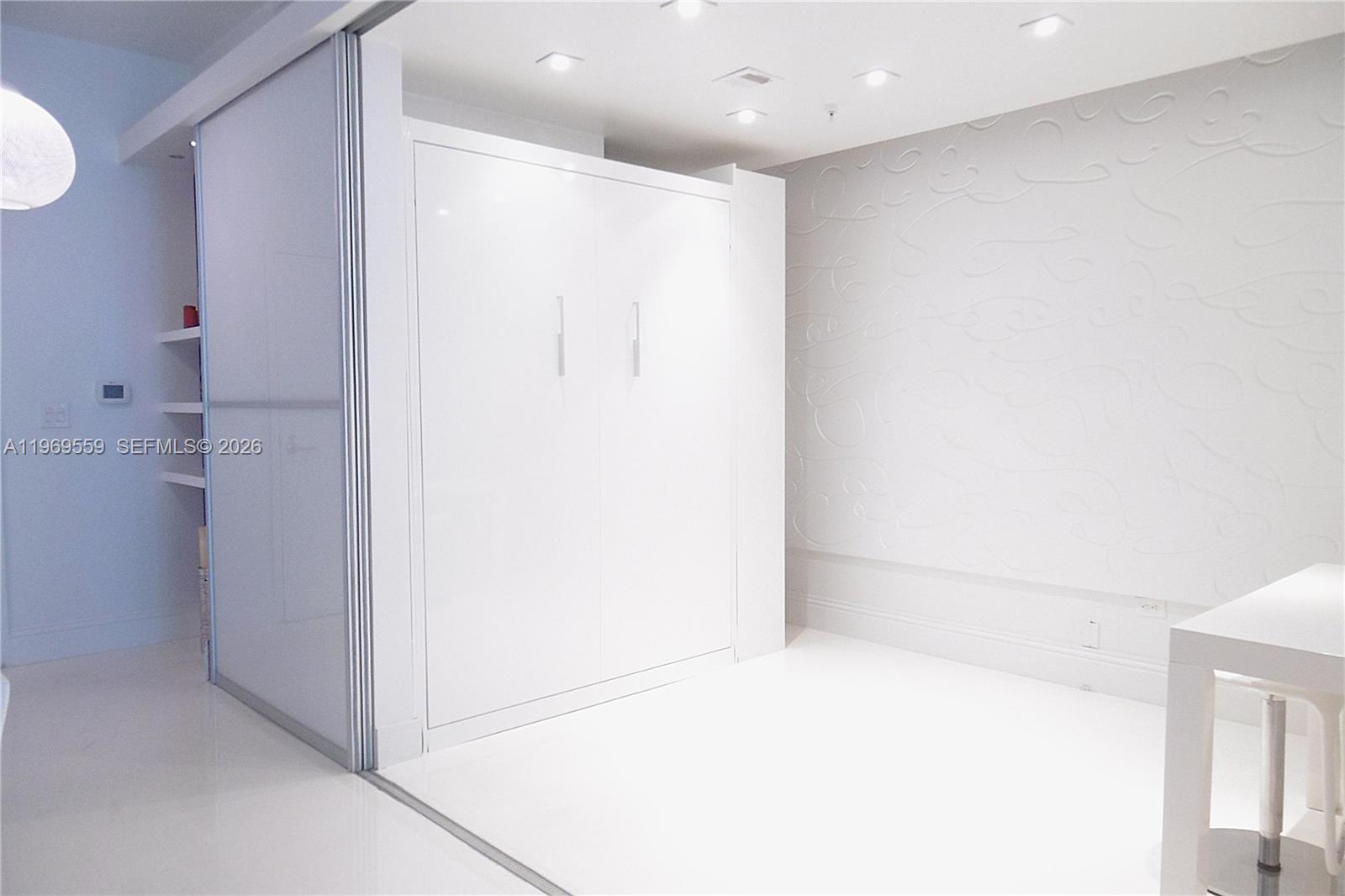 THE MERIDIAN CONDO - Residential Lease