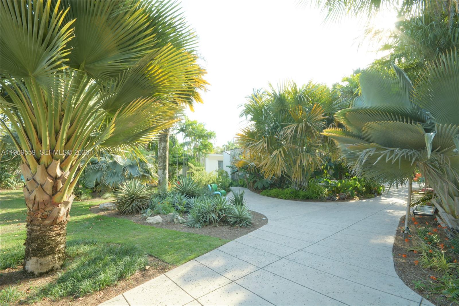 THE MERIDIAN CONDO - Residential Lease