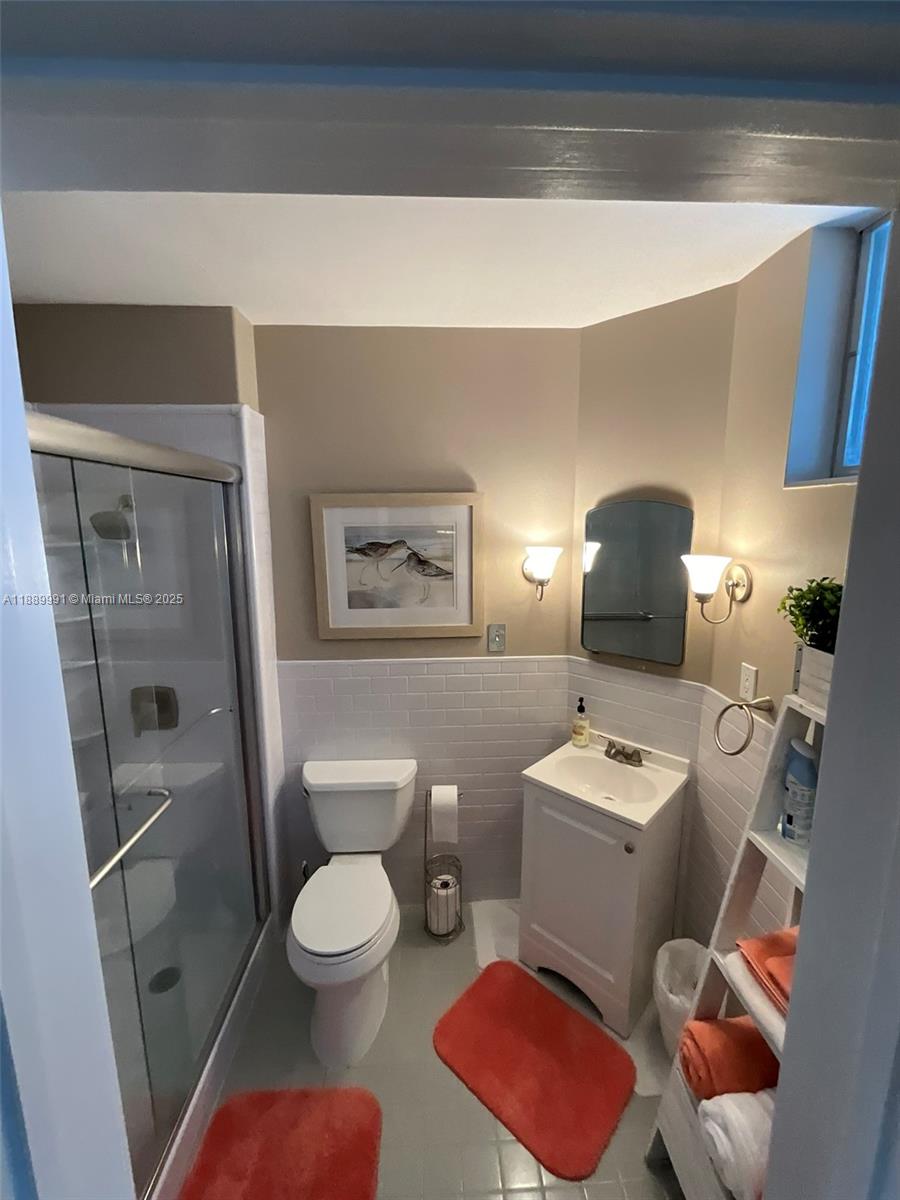 10210 LANAI CONDO - Residential Lease