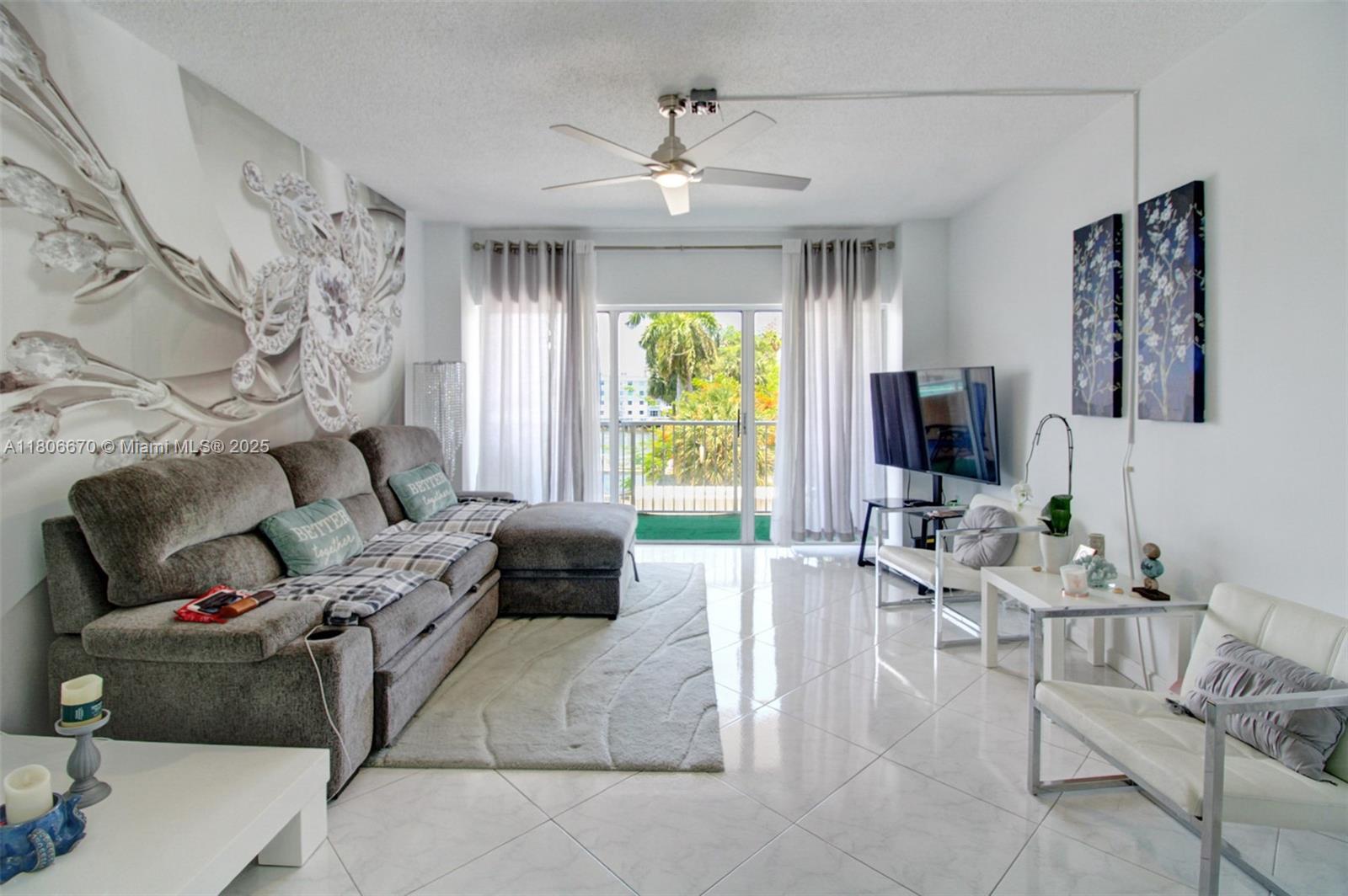 HEMISPHERES CONDO - Residential