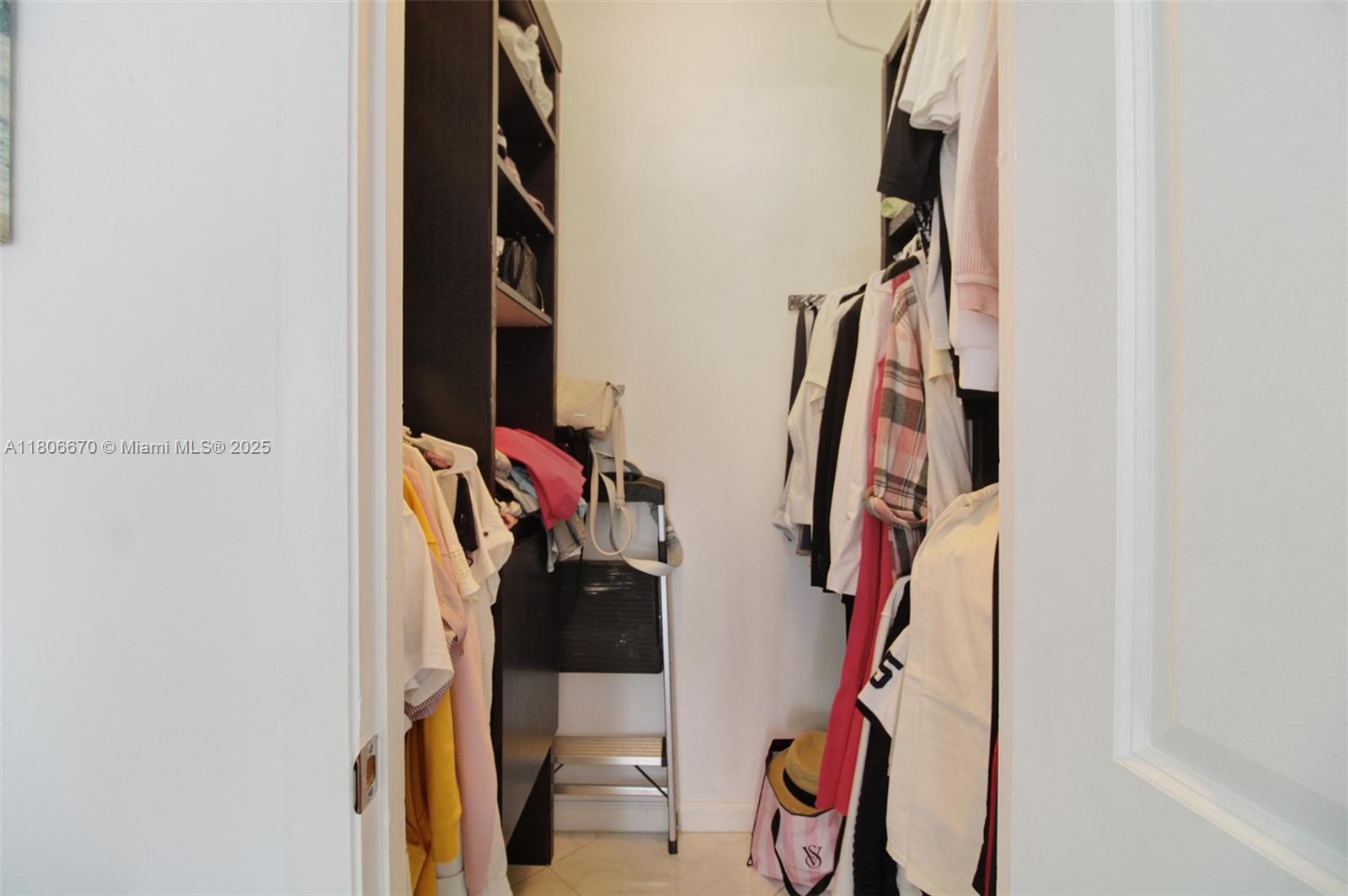 HEMISPHERES CONDO - Residential