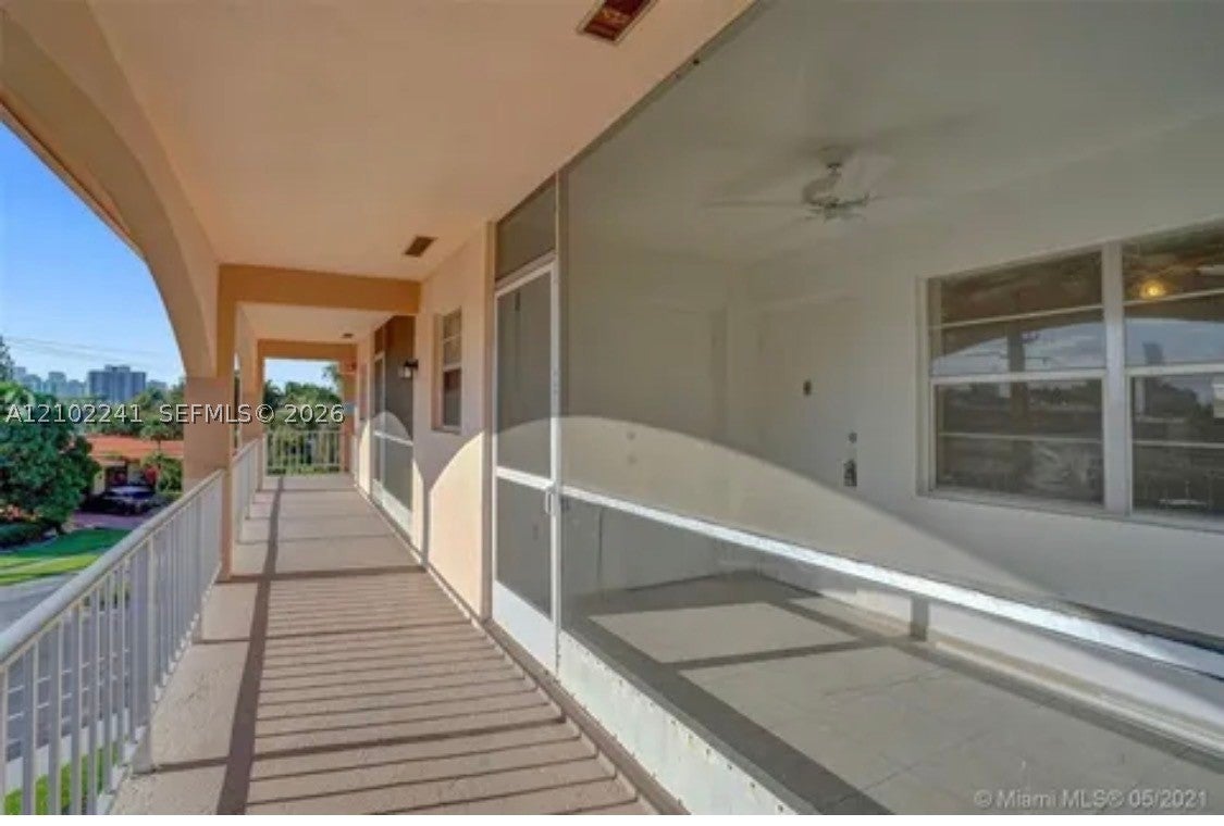 501 Blue Heron Dr 302-A