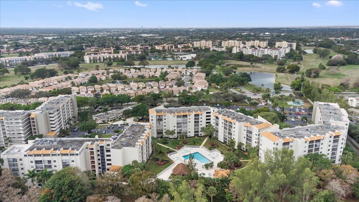 Property for Sale at 3930 Inverrary Blvd 401-D, Lauderhill, Miami-Dade County, Florida - Bedrooms: 3 
Bathrooms: 3  - $205,000