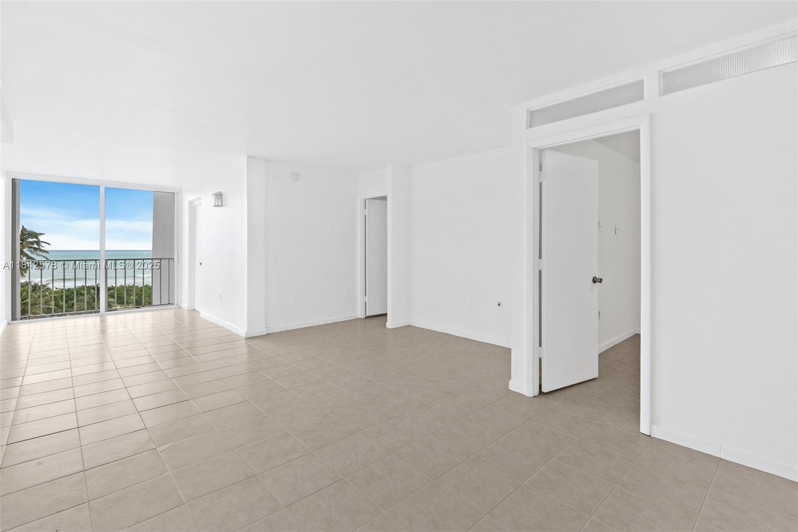 6450 Collins Ave 606