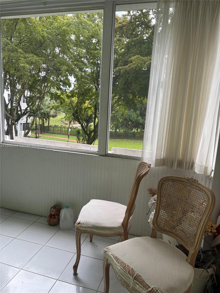 HILLCREST EAST NO 22 COND - Residential