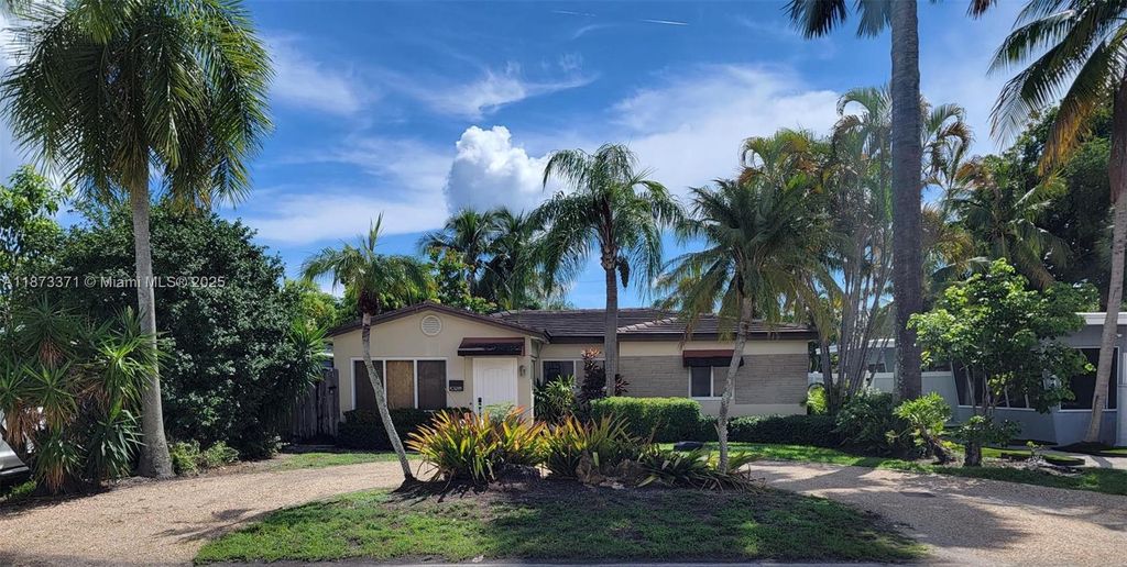 Photo of 1028 NE 16th Ave, Fort Lauderdale, FL 33304 (MLS # A11873371)