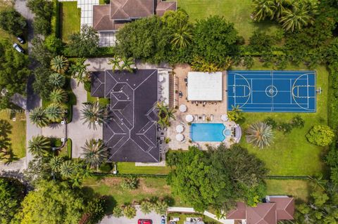 A home in Pinecrest