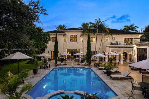 A home in Pinecrest