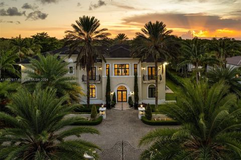 A home in Pinecrest