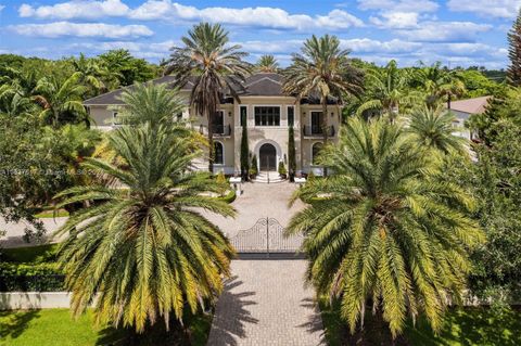 A home in Pinecrest