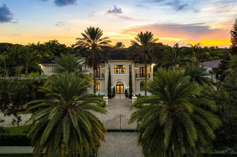 A home in Pinecrest