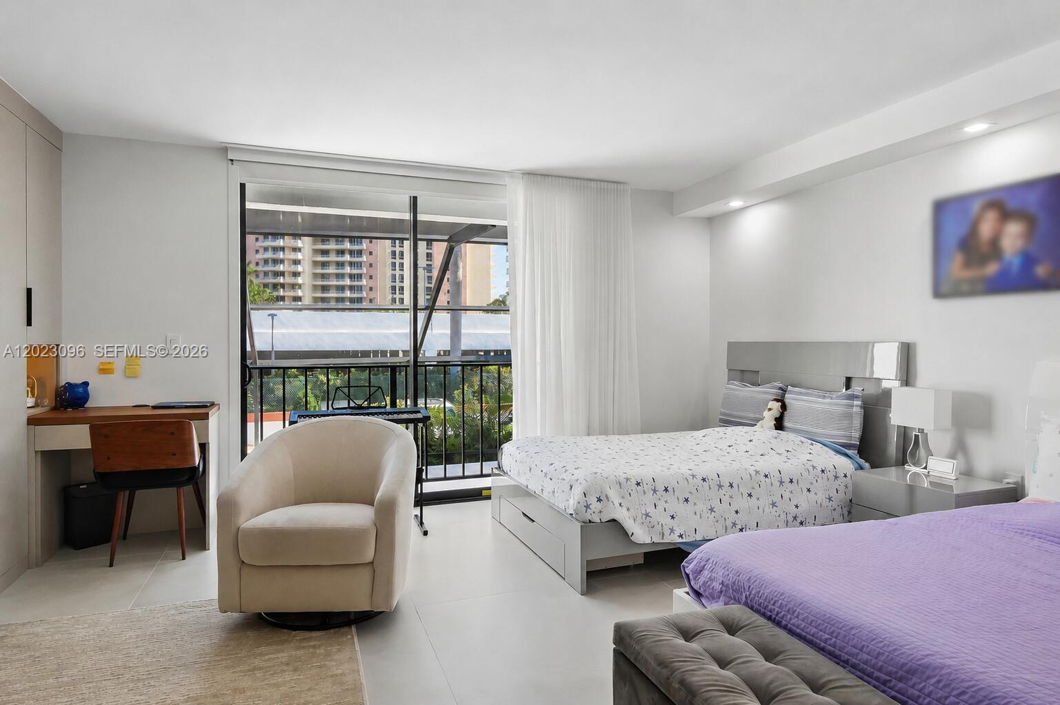 GRAPETREE TOWNHOUSE CONDO - Residential