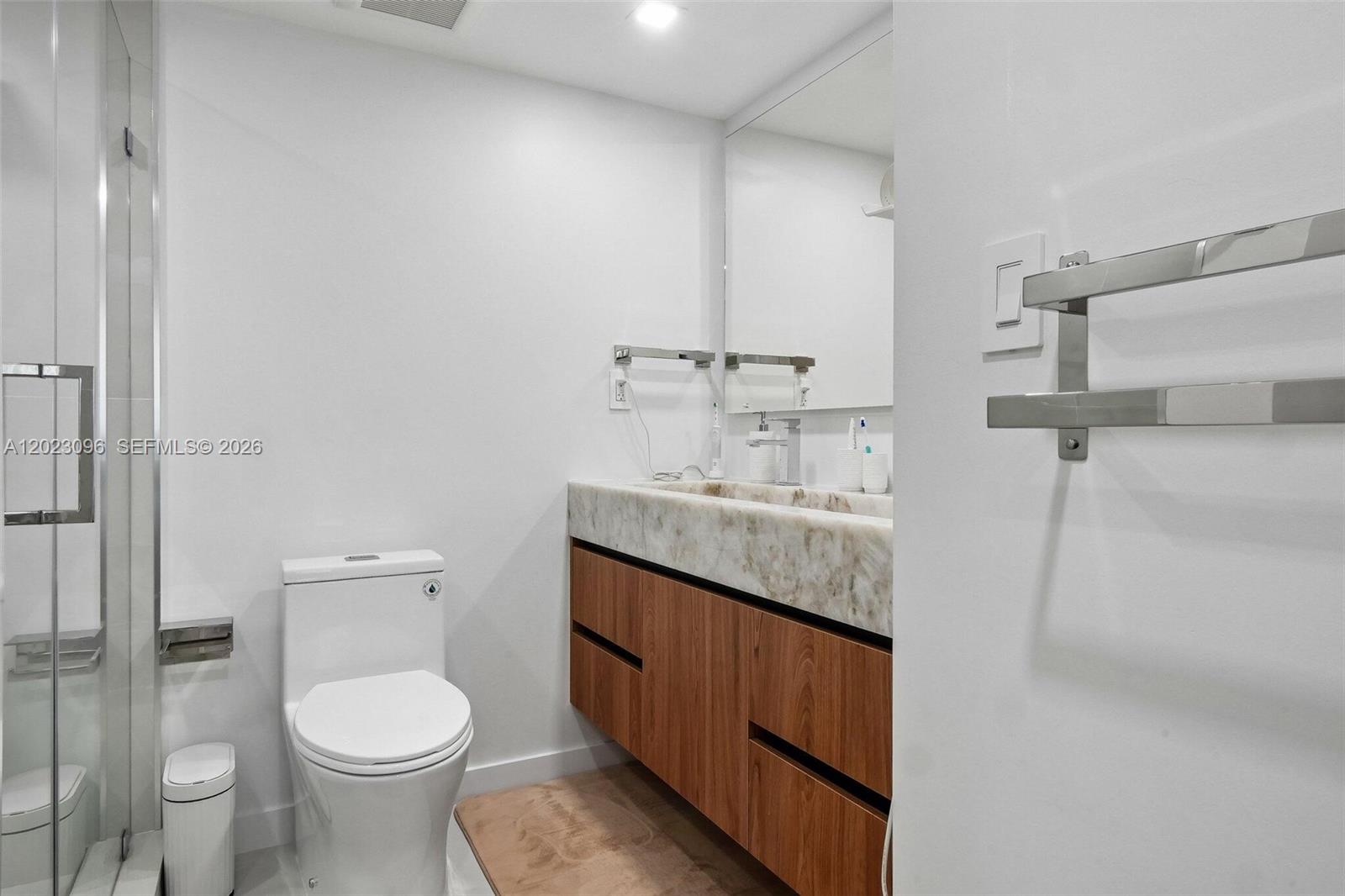GRAPETREE TOWNHOUSE CONDO - Residential