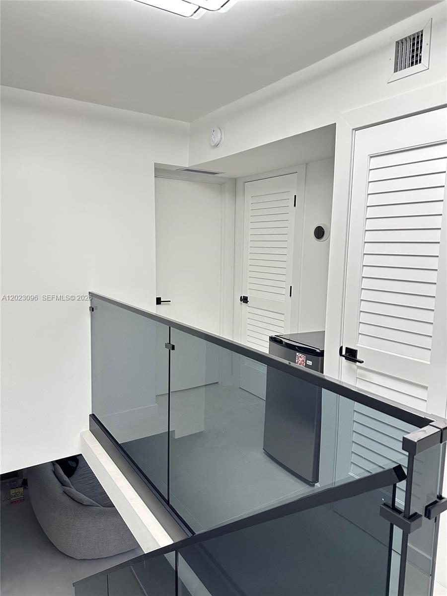 GRAPETREE TOWNHOUSE CONDO - Residential