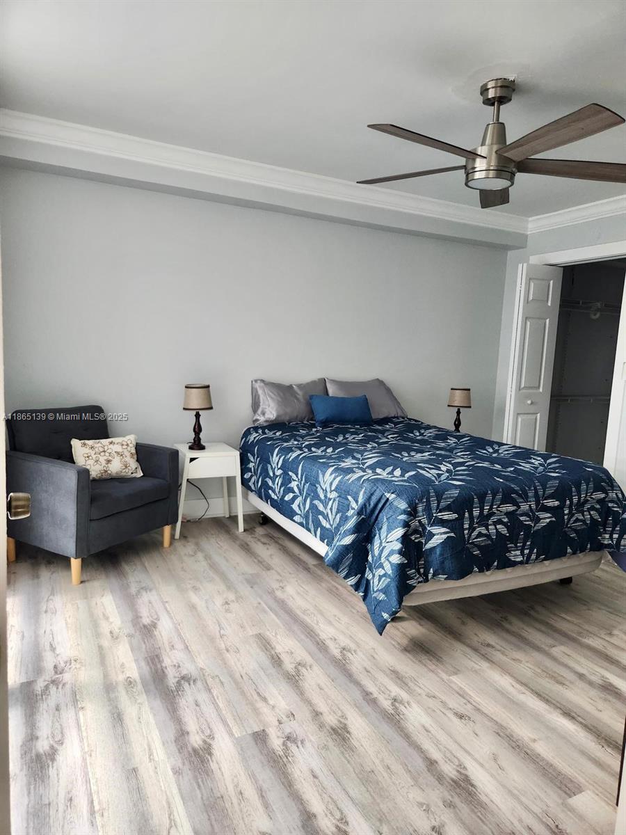 INTERNATIONAL PARK CONDO - Residential