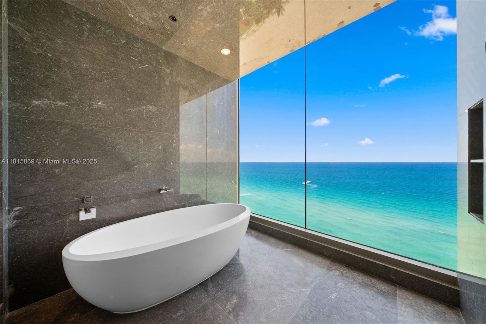 NORTH BISCAYNE BEACH AMEN - Residential