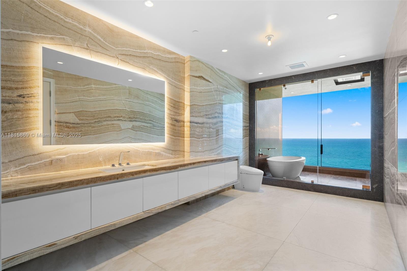 NORTH BISCAYNE BEACH AMEN - Residential