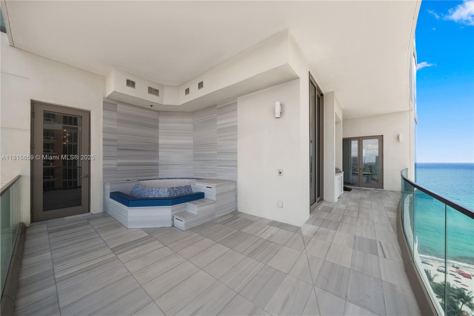 NORTH BISCAYNE BEACH AMEN - Residential