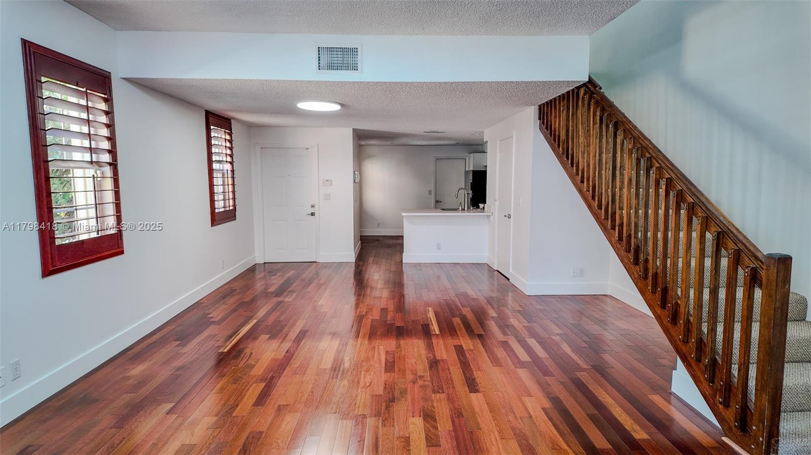 1477 Barcelona Way 6-28
