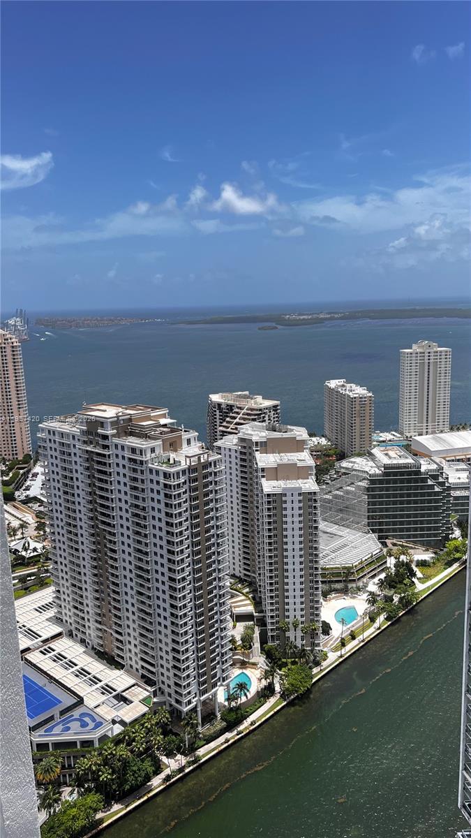 ICONBRICKELL CONDO NO 1 - Residential