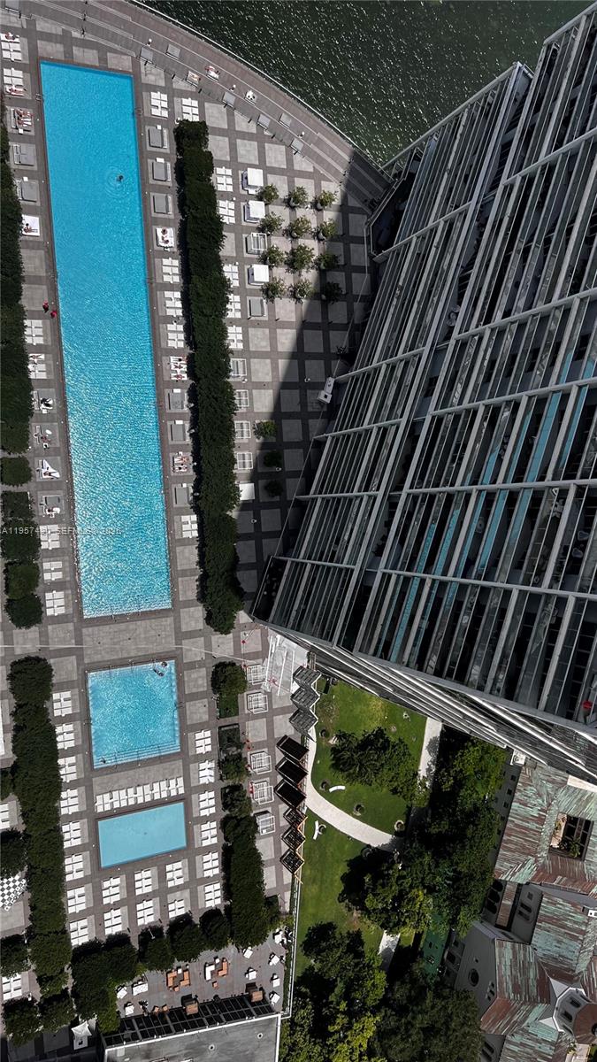 ICONBRICKELL CONDO NO 1 - Residential