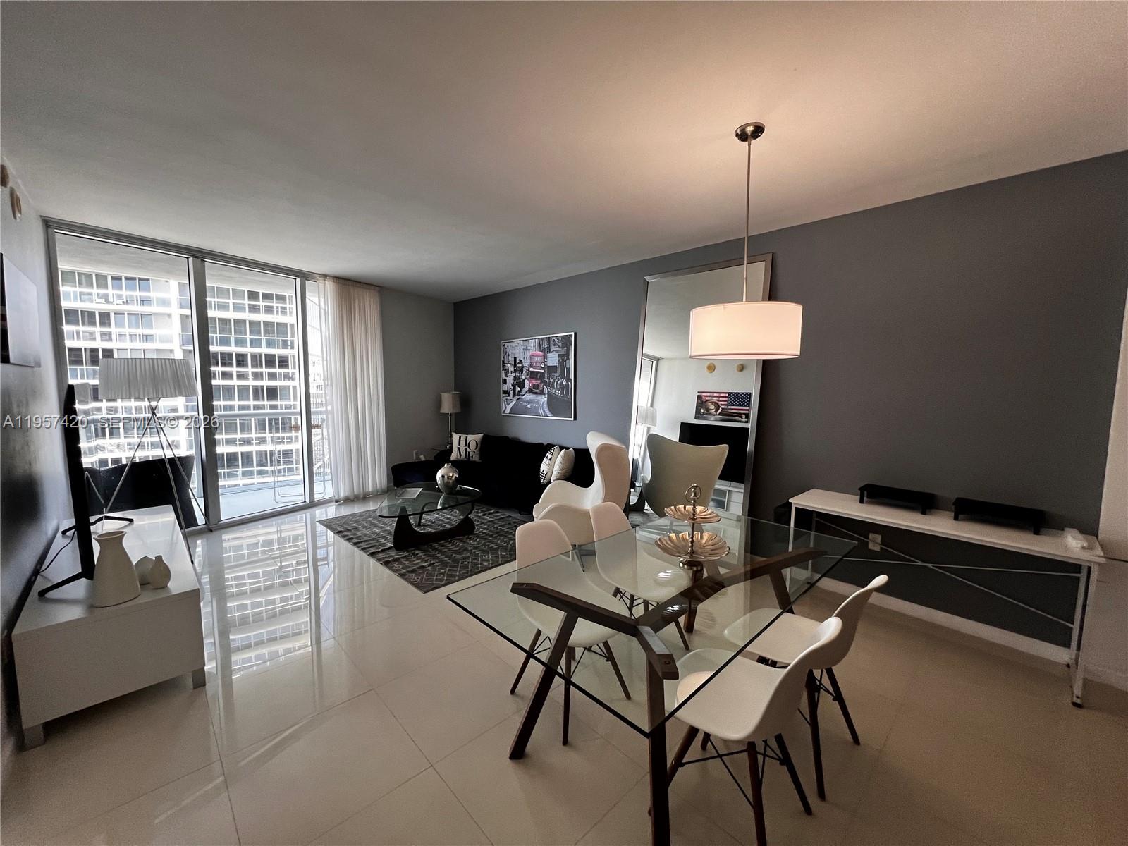 ICONBRICKELL CONDO NO 1 - Residential