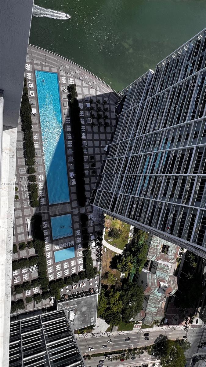 ICONBRICKELL CONDO NO 1 - Residential