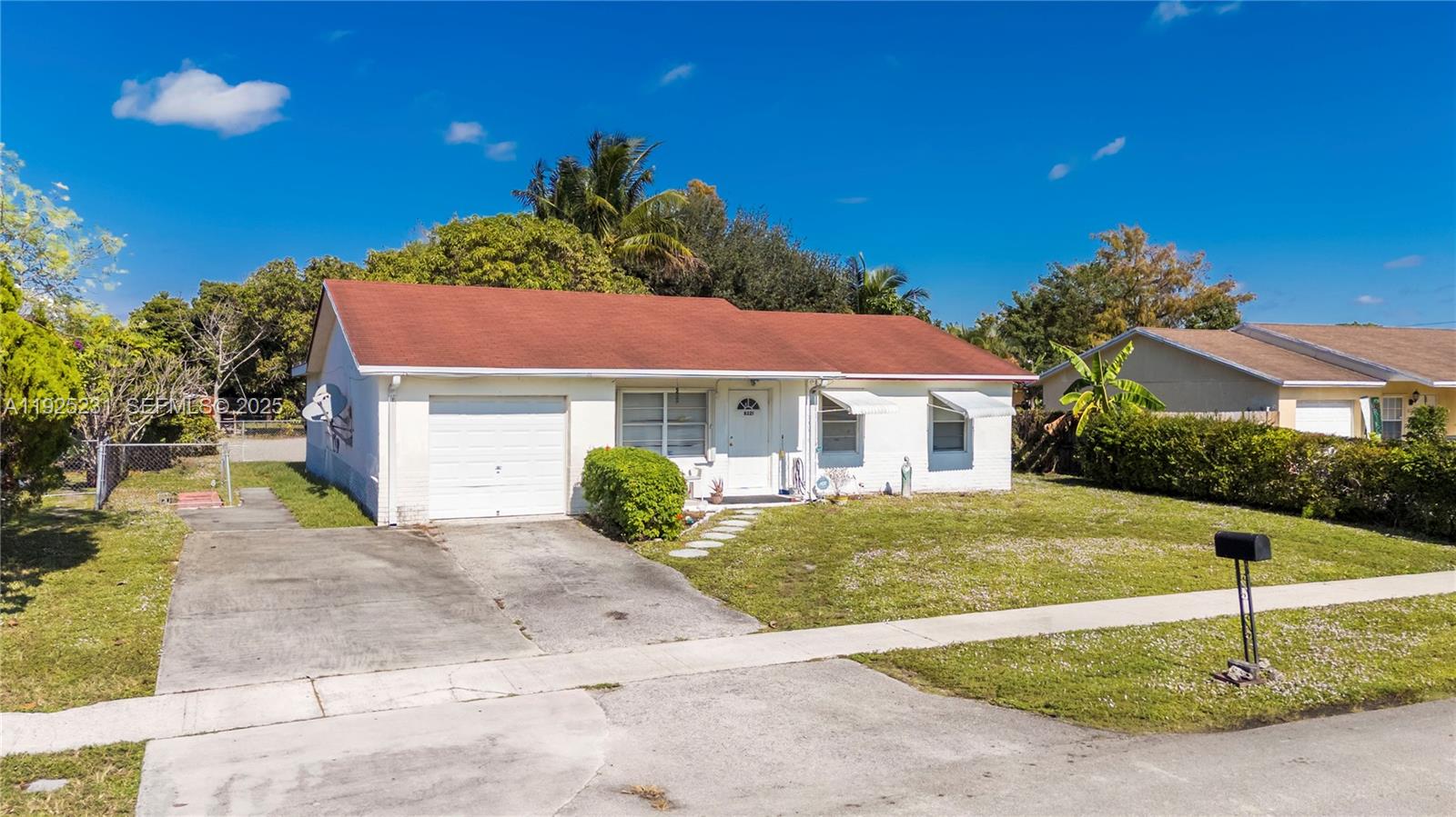 NORTH LAUDERDALE VILLAGE - Residential