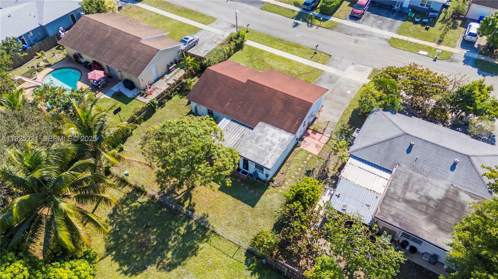 NORTH LAUDERDALE VILLAGE - Residential