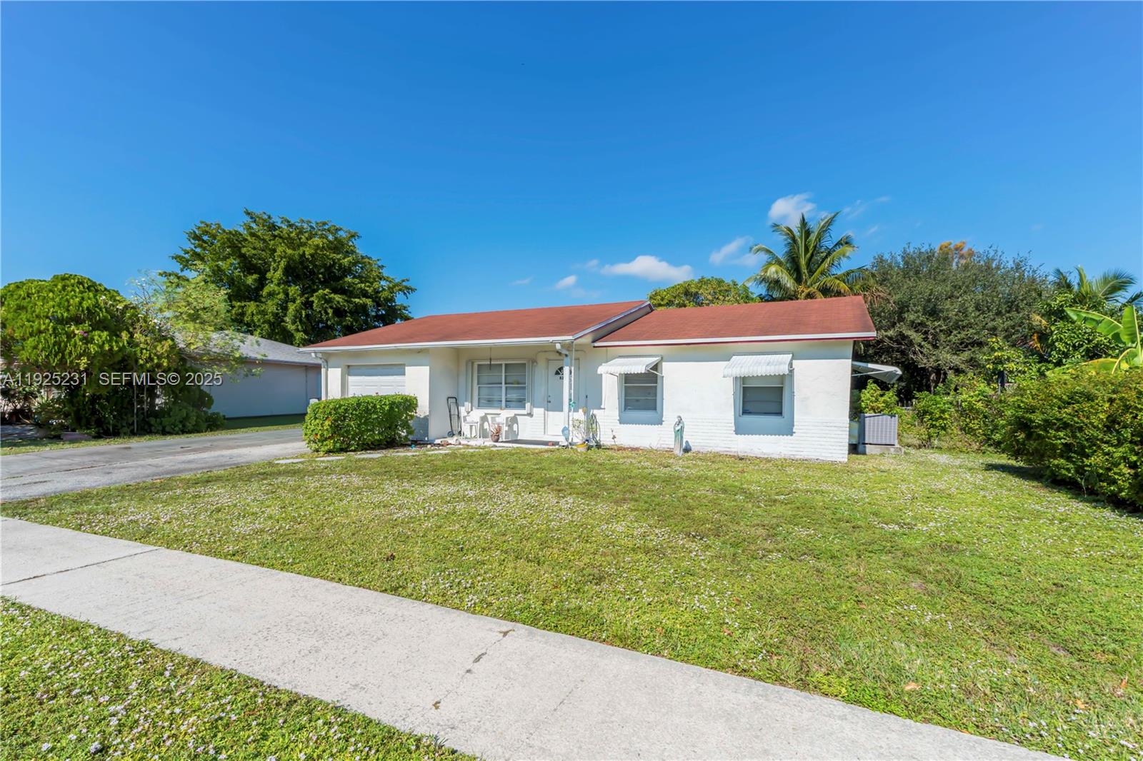 NORTH LAUDERDALE VILLAGE - Residential