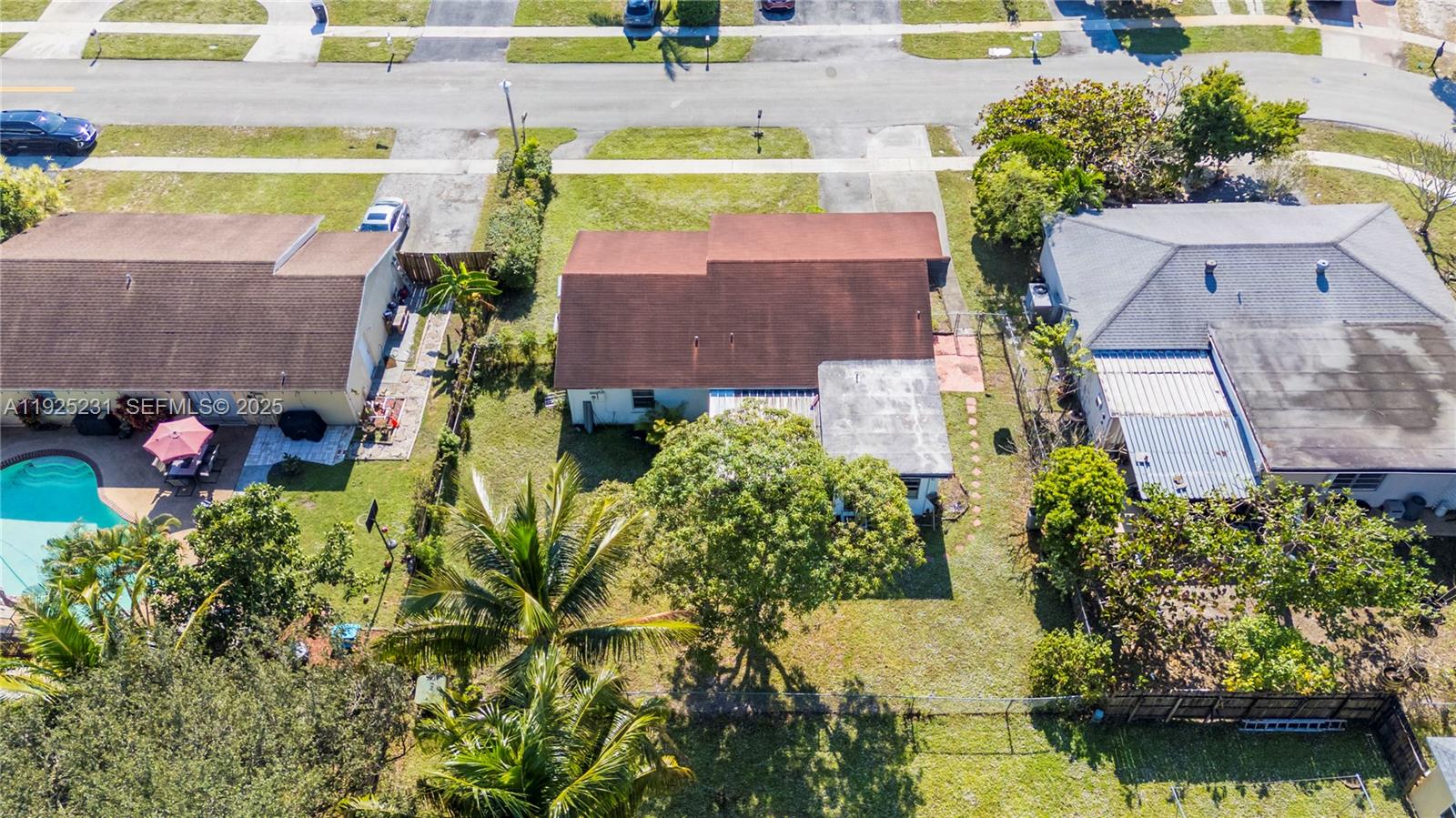 NORTH LAUDERDALE VILLAGE - Residential