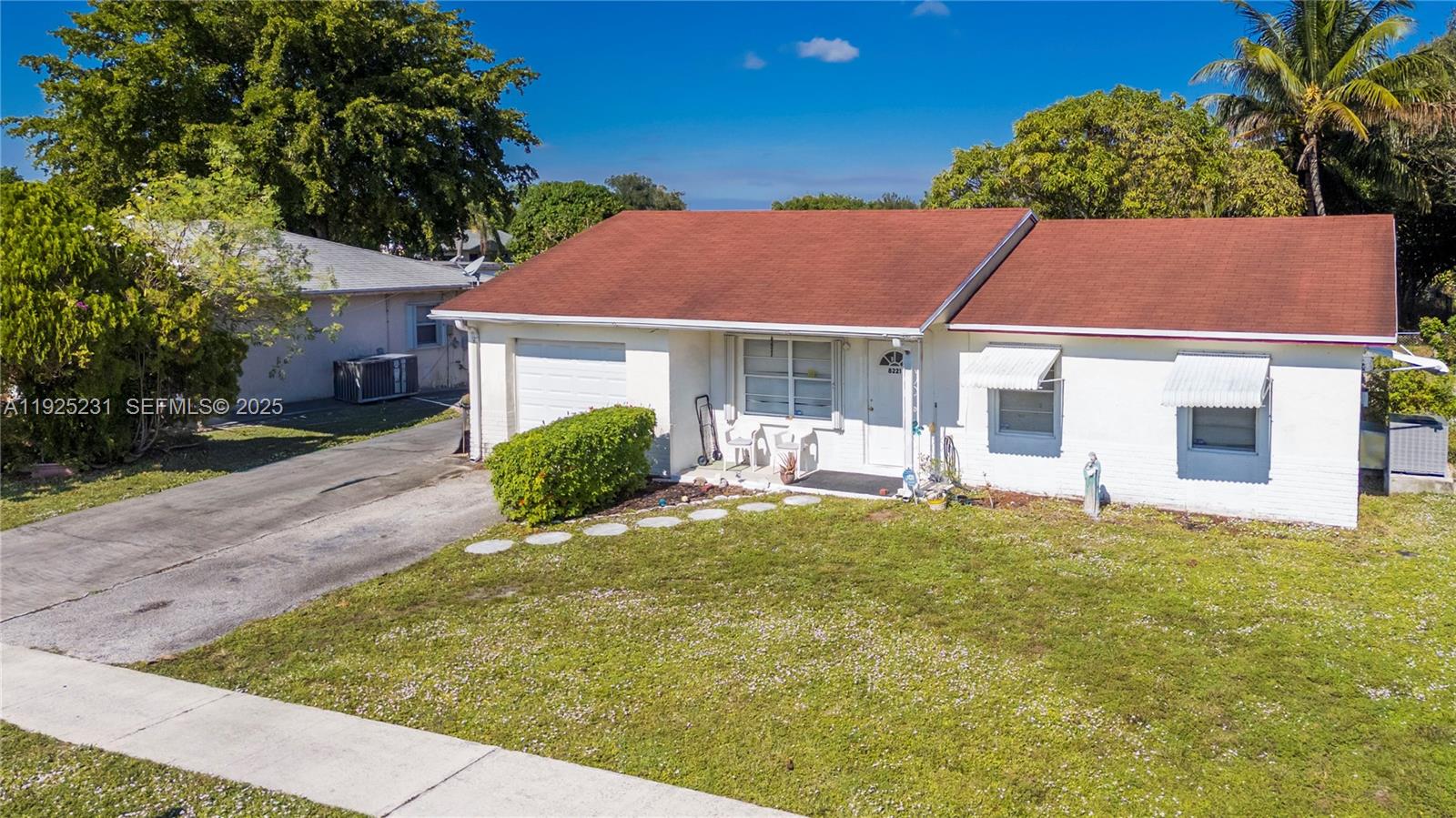 NORTH LAUDERDALE VILLAGE - Residential