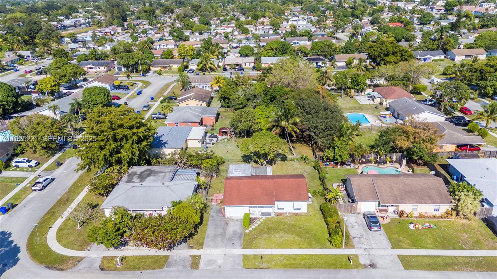 NORTH LAUDERDALE VILLAGE - Residential