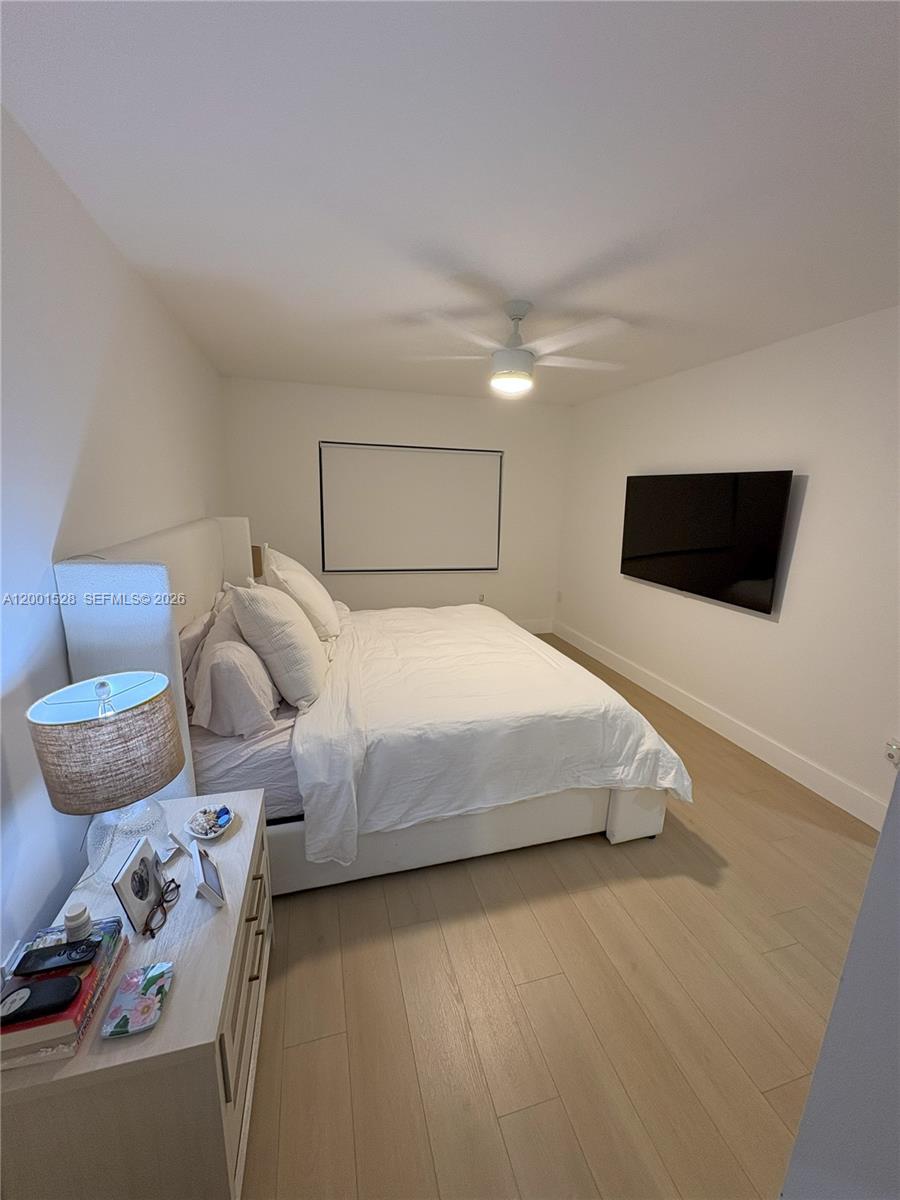 VENETIAN PALMS CONDO - Residential Lease