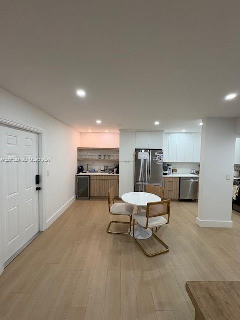 VENETIAN PALMS CONDO - Residential Lease