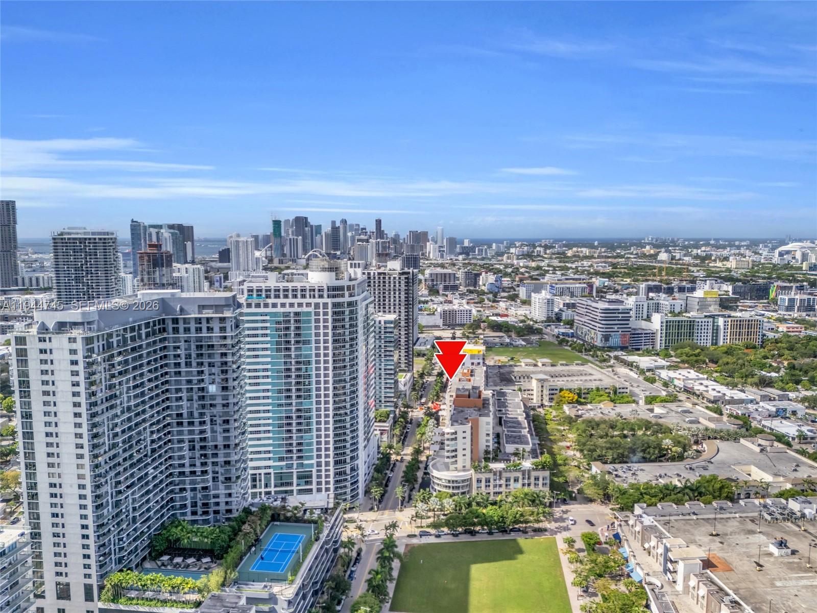MIDBLOCK MIAMI CONDO - Residential