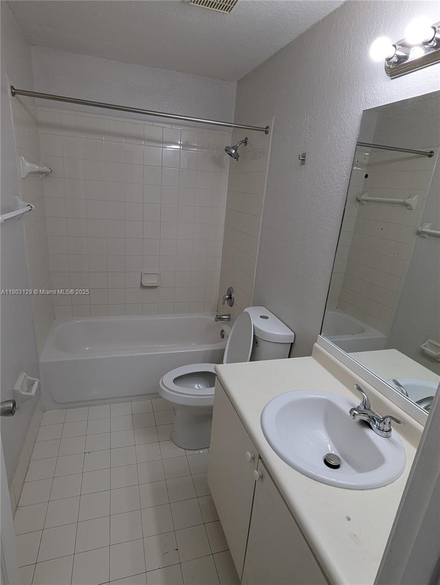 SHOMA TOWNHOMES AT KEYSCO - Residential Lease