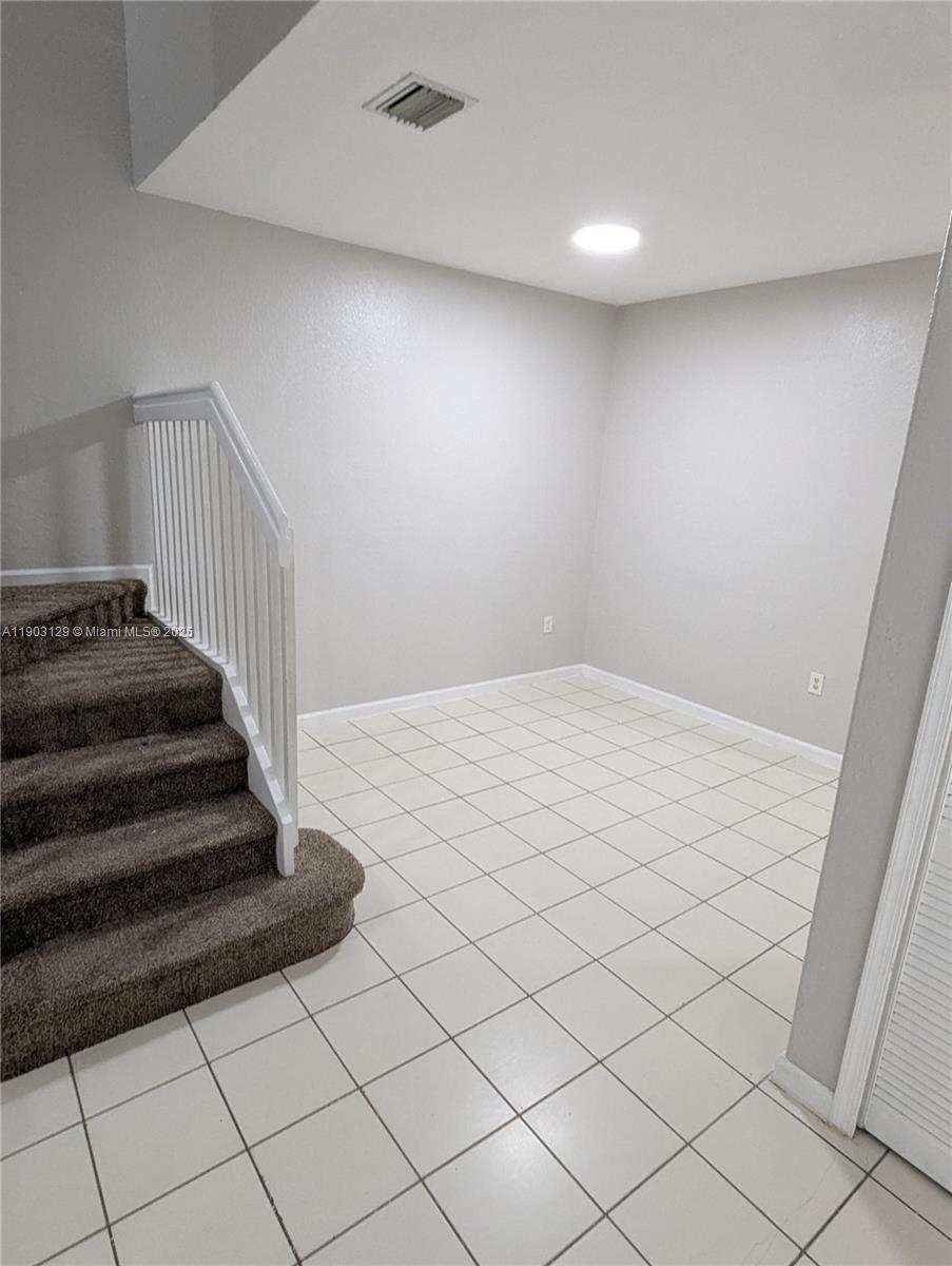 SHOMA TOWNHOMES AT KEYSCO - Residential Lease