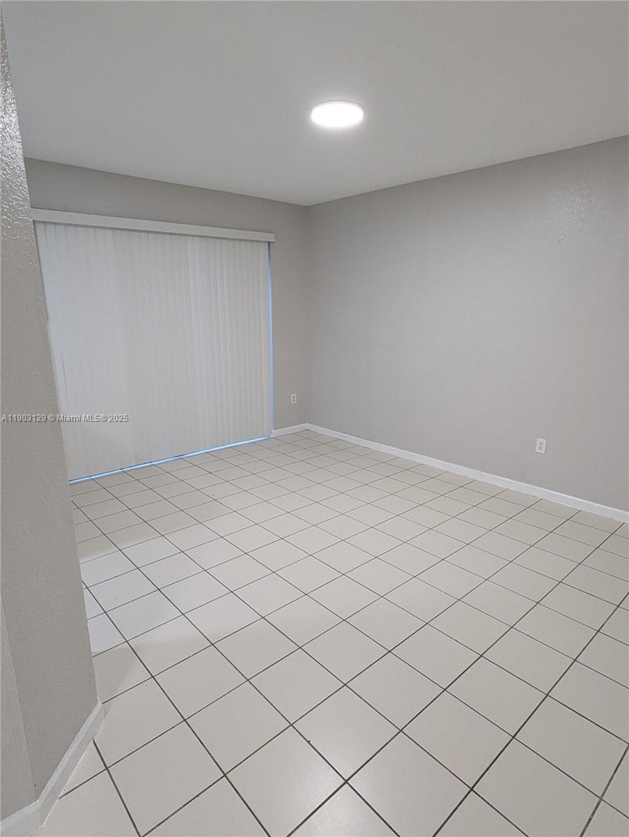 SHOMA TOWNHOMES AT KEYSCO - Residential Lease