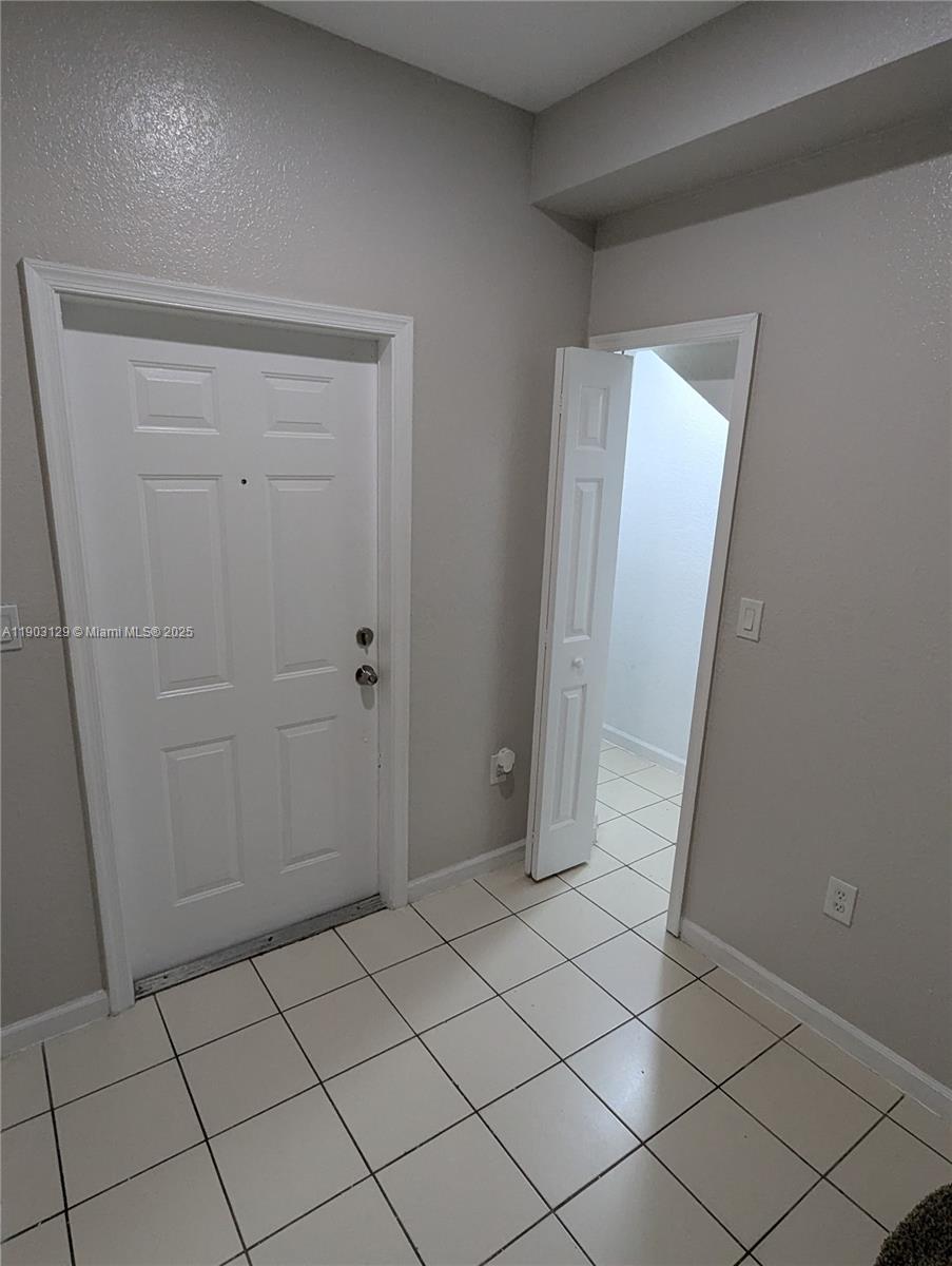 SHOMA TOWNHOMES AT KEYSCO - Residential Lease