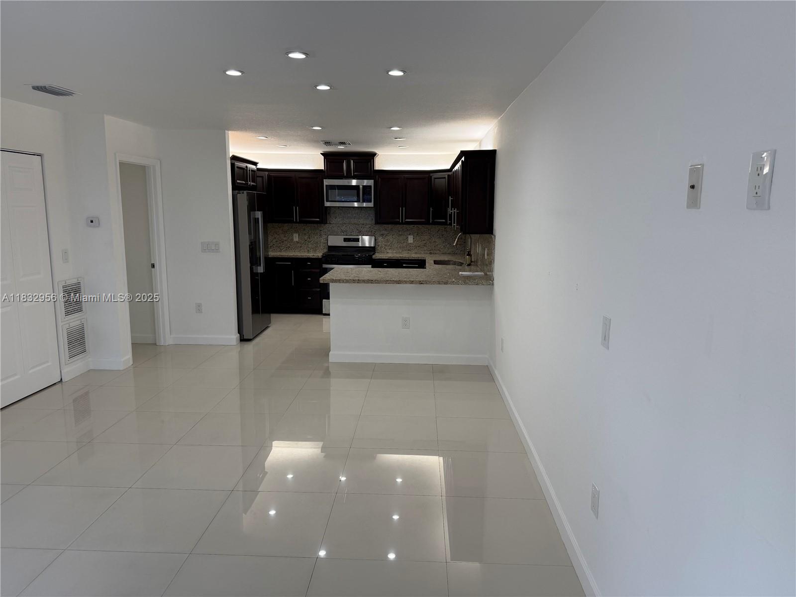 214 NE 108th St Side Unit