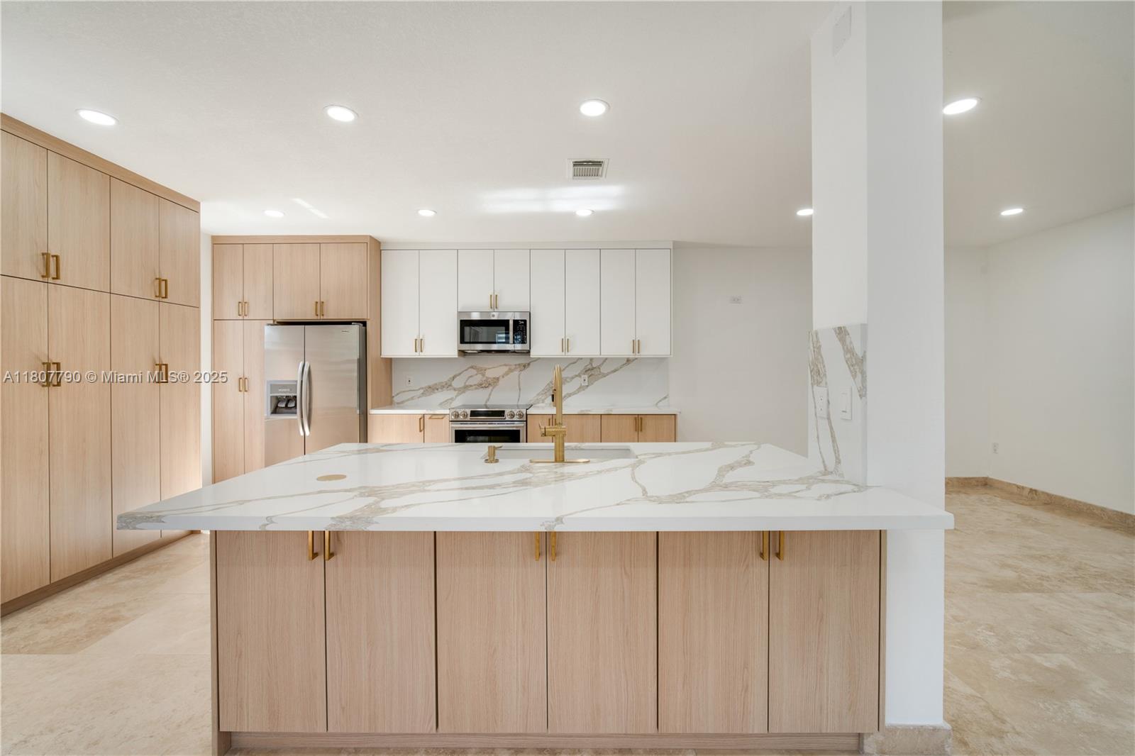7500 NW 107th Pl 7500