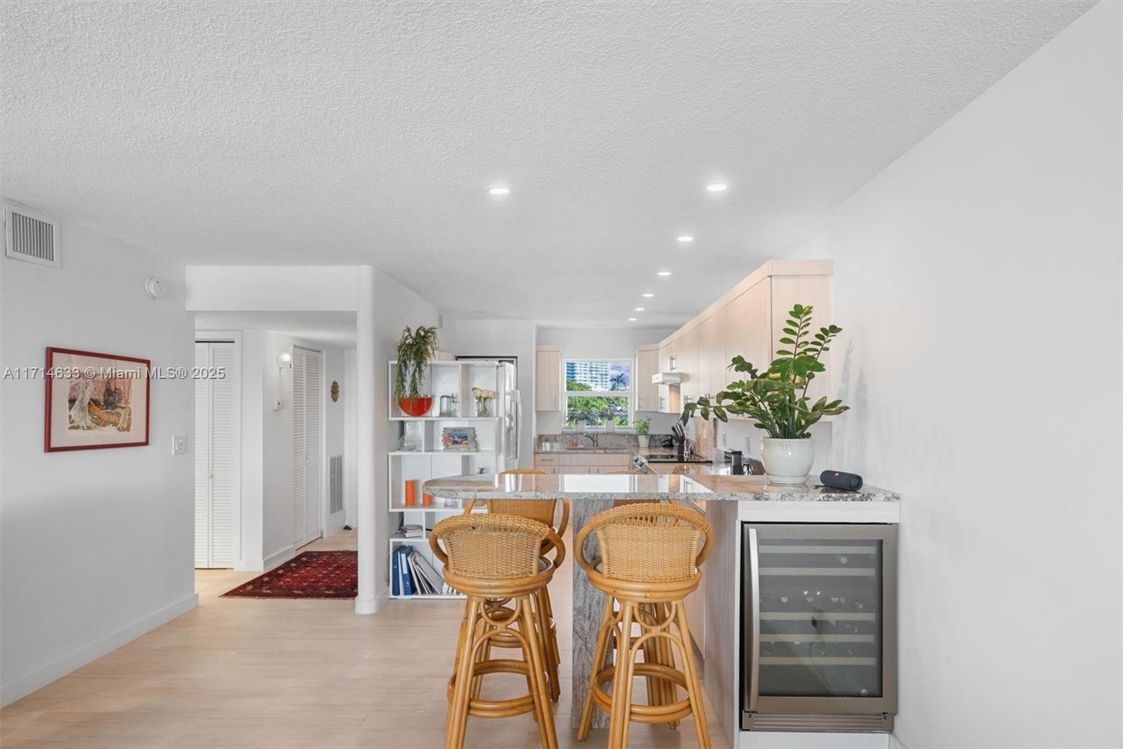 511 Bayshore Dr 304