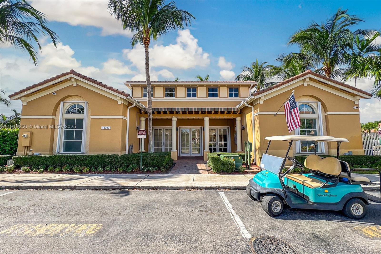 KENDALL BREEZE SOUTH - Residential