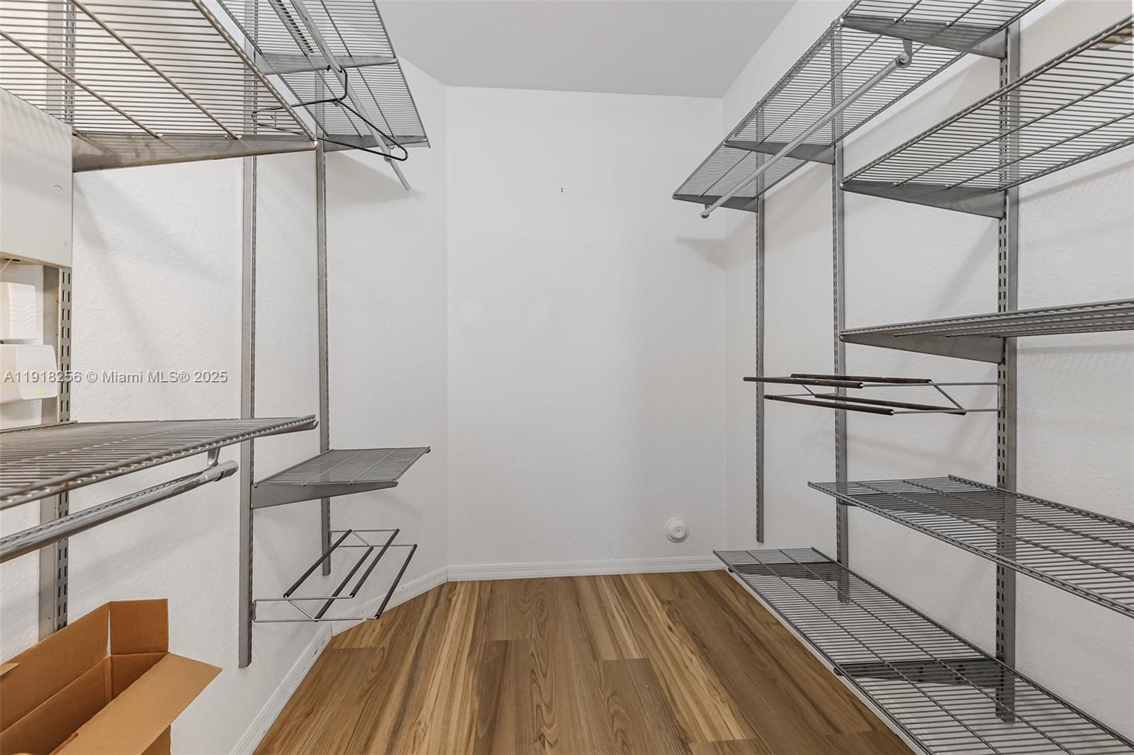 KENDALL BREEZE SOUTH - Residential